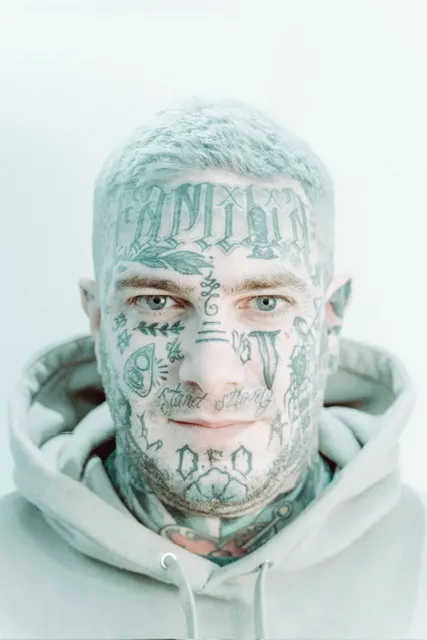 Headshot of barber Leif McCreery