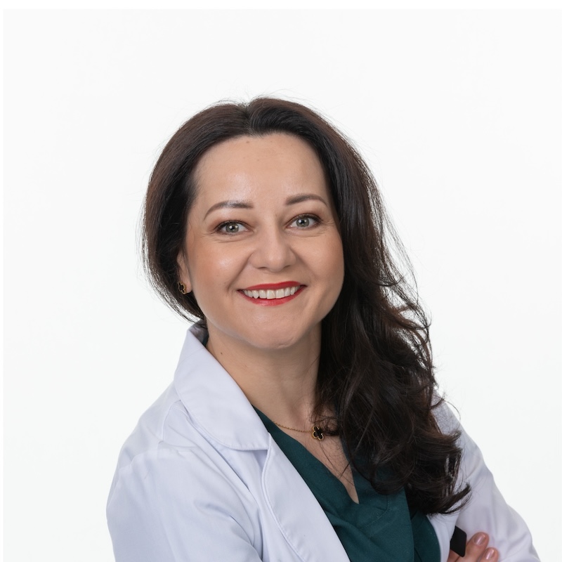 Headshot of skin expert Aggie Singh