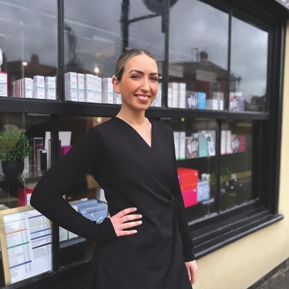 Headshot of Jessica Mee, owner of JM Medispa in Nottinghamshire